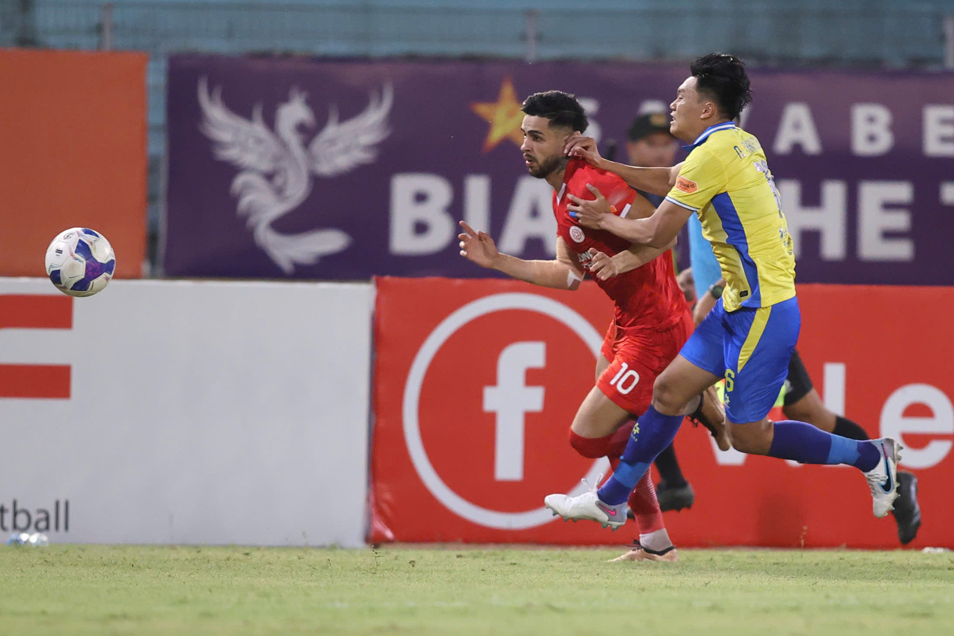 Pedro The Cong Viettel Ha Noi.jpg