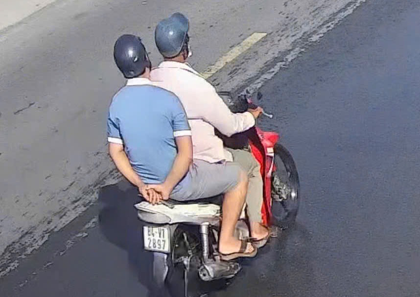 Tình tiết mới vụ xe máy va chạm ô tô chở phạm n...