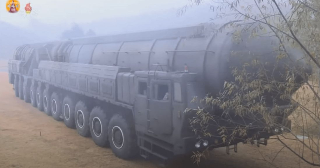 Tên lửa Hwasong-20 tầm bắn 15.000km, công nghệ MIRV, thay đổi cuộc chơi quân sự toàn cầu