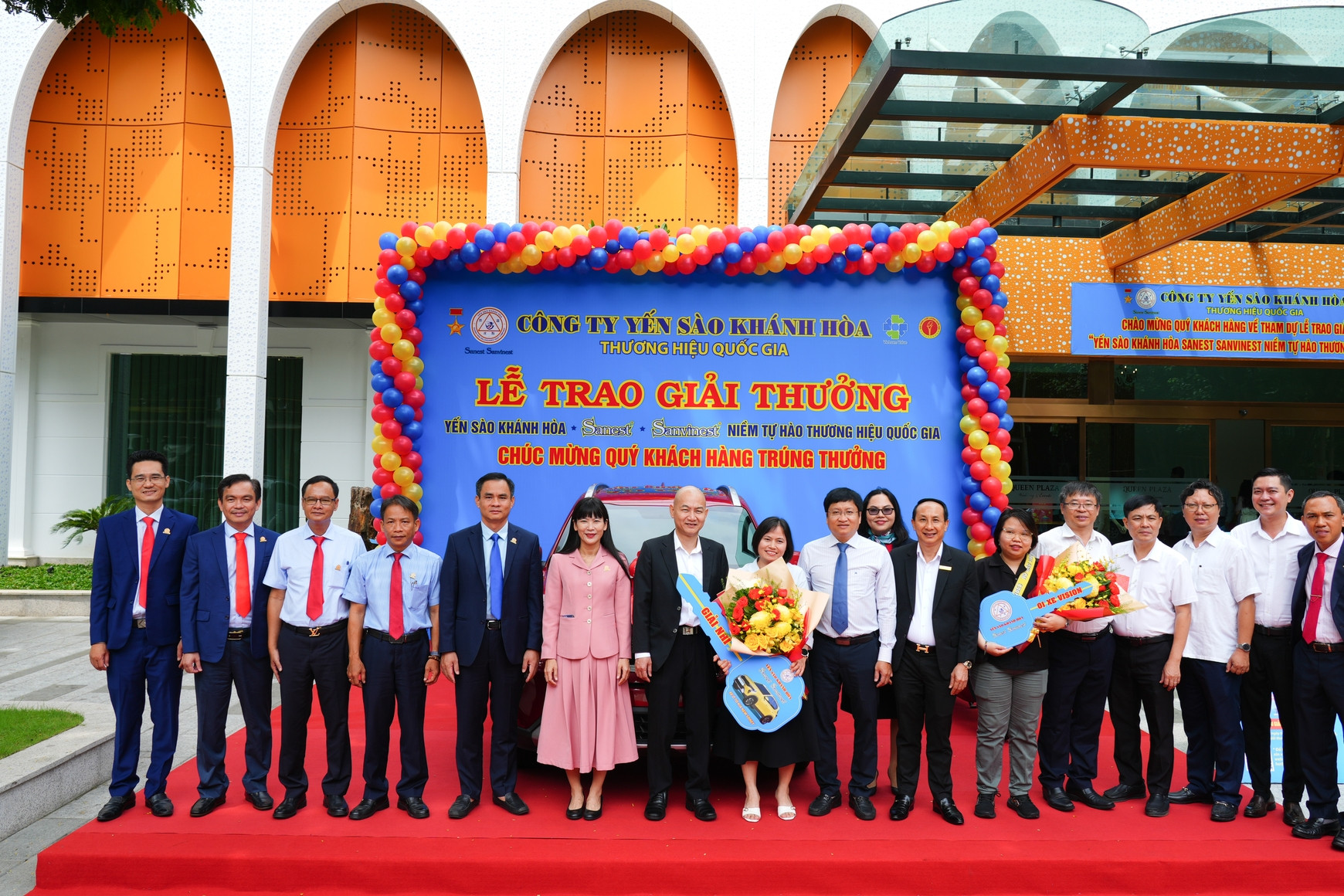 Thêm khách hàng trúng thưởng ô tô, xe máy từ Yến sào Khánh Hòa