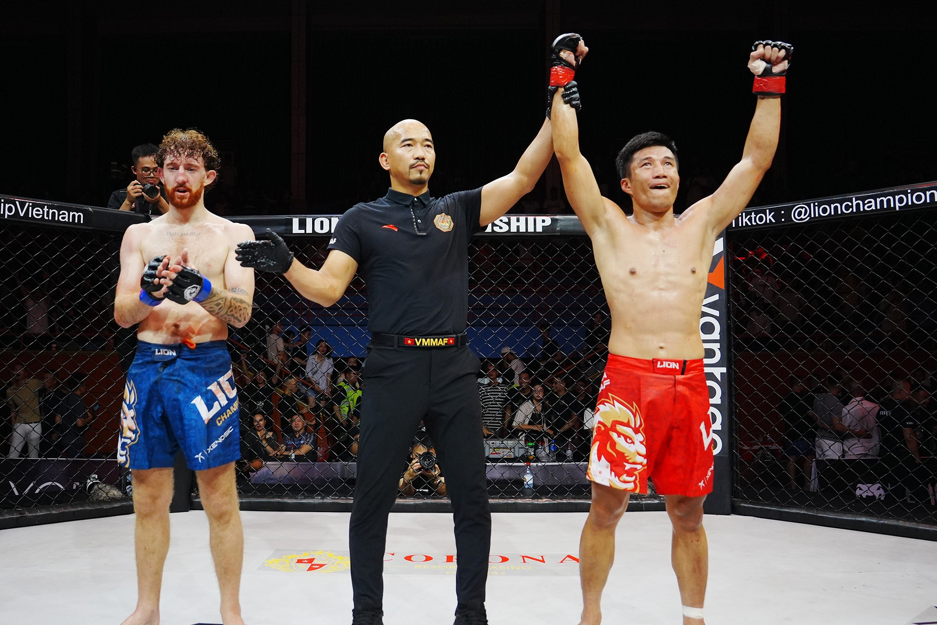 Võ sĩ MMA Việt Nam hạ nhà vô địch Kickboxing Ireland