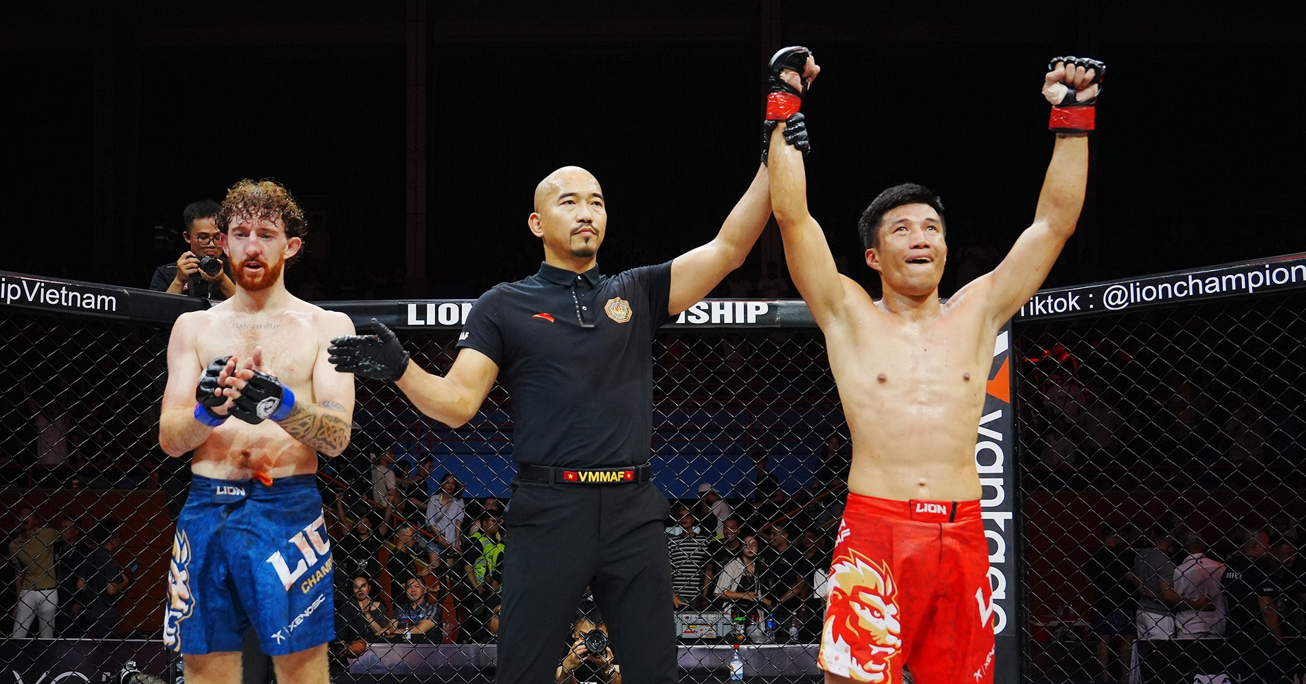 Võ sĩ MMA Việt Nam hạ nhà vô địch Kickboxing Ireland