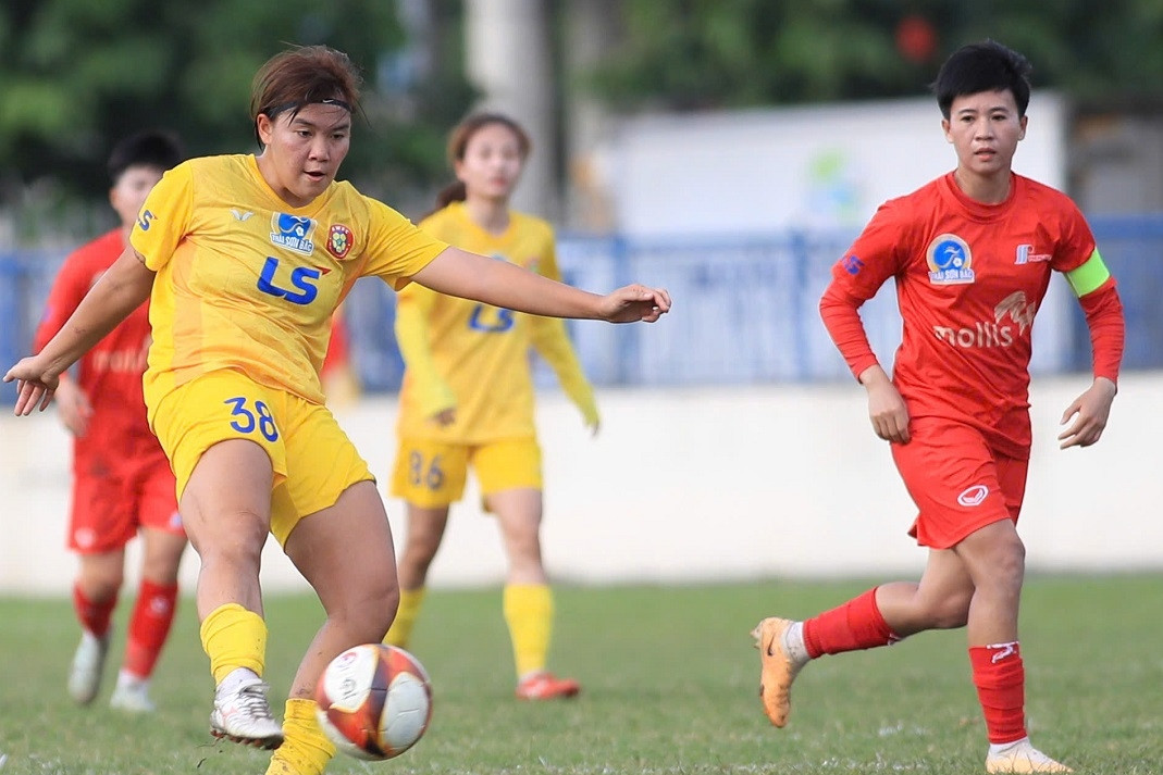 Vòng 3 giải bóng đá nữ VĐQG 2025: Hà Nam, TP.HCM II quên cách ghi bàn