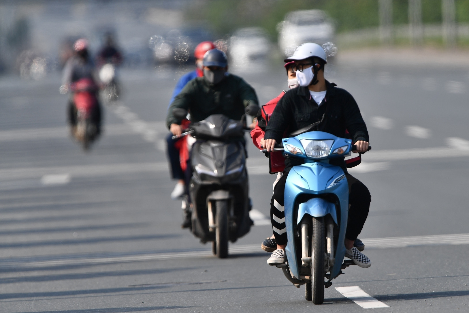 Dự báo thời tiết 15/9/2025: Mưa rào khắp cả nước, Hà Nội cao nhất đến 33 độ