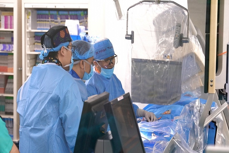 Bệnh viện FV chuyển giao công nghệ trị nghẽn mạch vành cho Bệnh viện Sóc Trăng