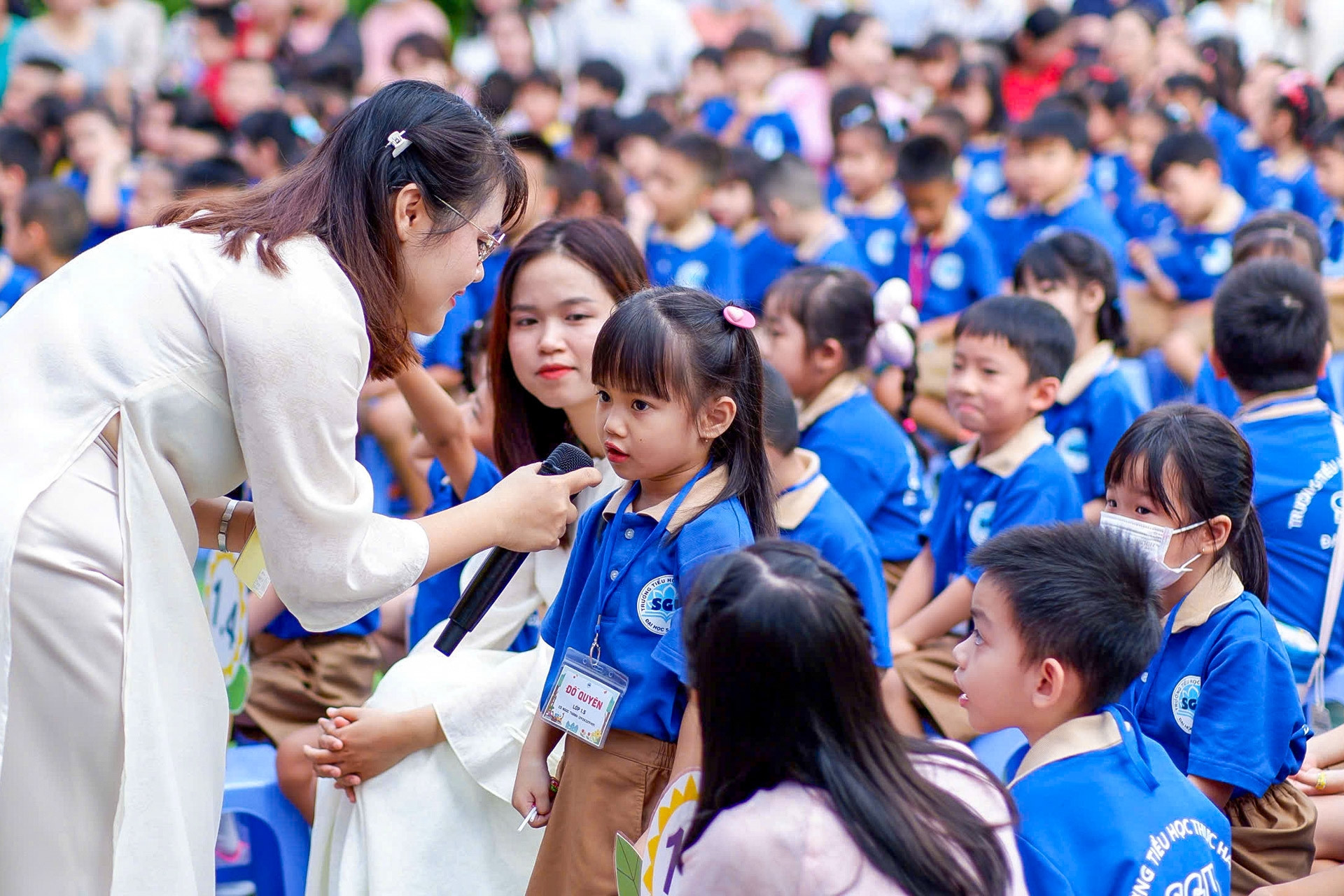 Các trường học ở TPHCM thay đổi thời khóa biểu, điều chỉnh giờ ra về