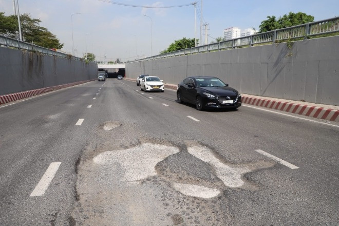Cảnh khó tin trong hầm chui dự án 830 tỷ 'giải cứu' kẹt xe khu Nam TPHCM