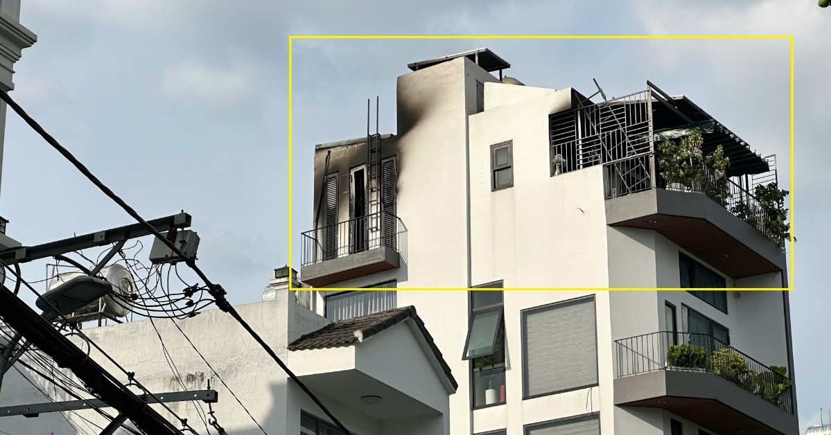 Cháy nhà 5 tầng kèm tiếng nổ, cả khu dân cư náo loạn