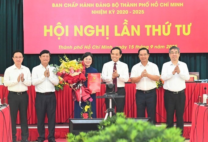 Chi tuyet.jpg