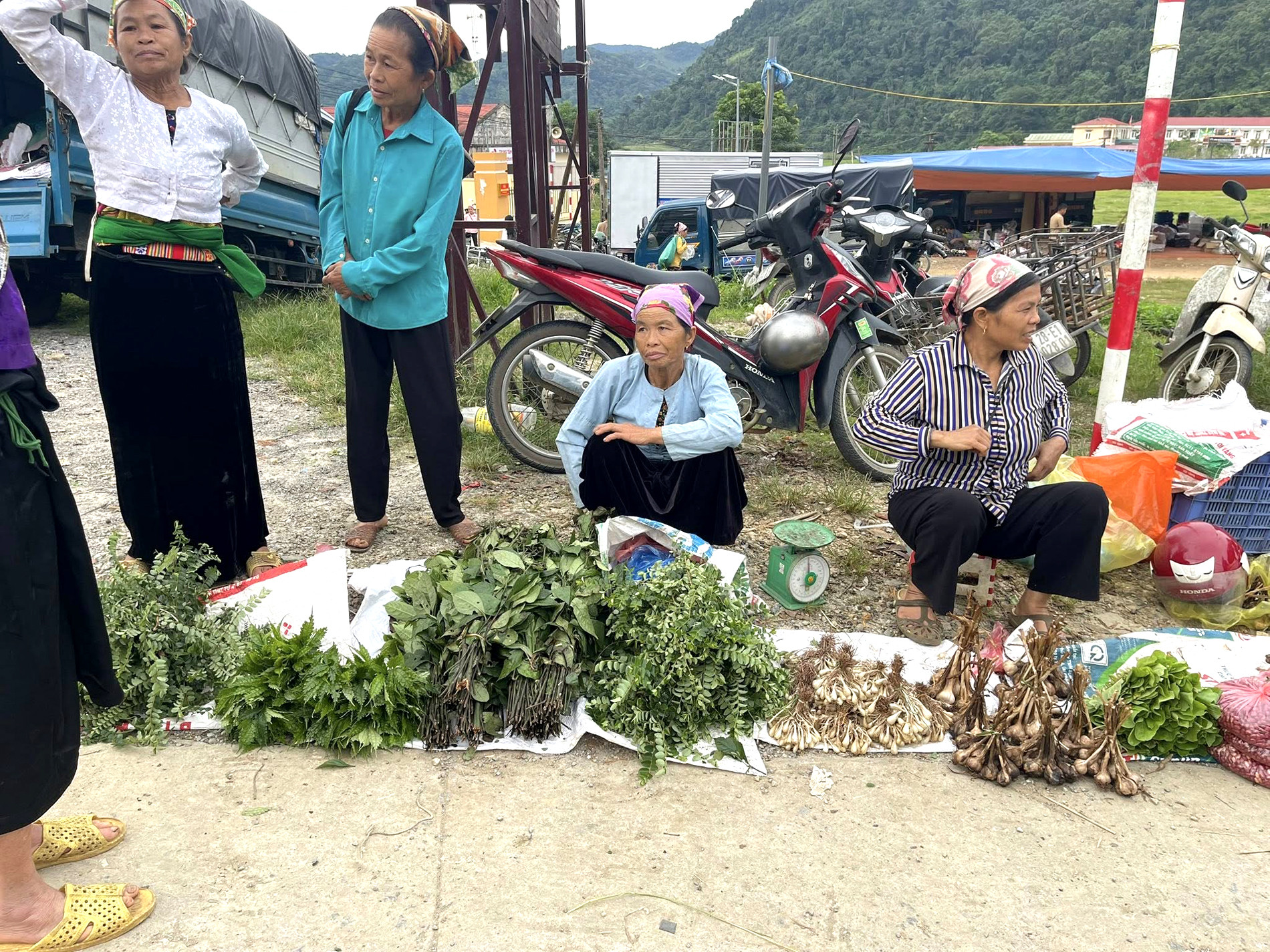 chợ Lũng Vân  0.jpg