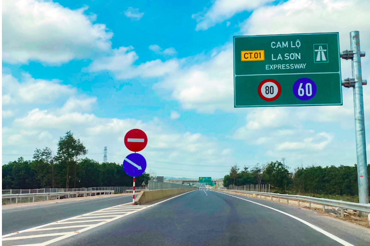 Đề xuất đầu tư hơn 150.000 tỷ đồng mở rộng 18 tuyến cao tốc Bắc - Nam