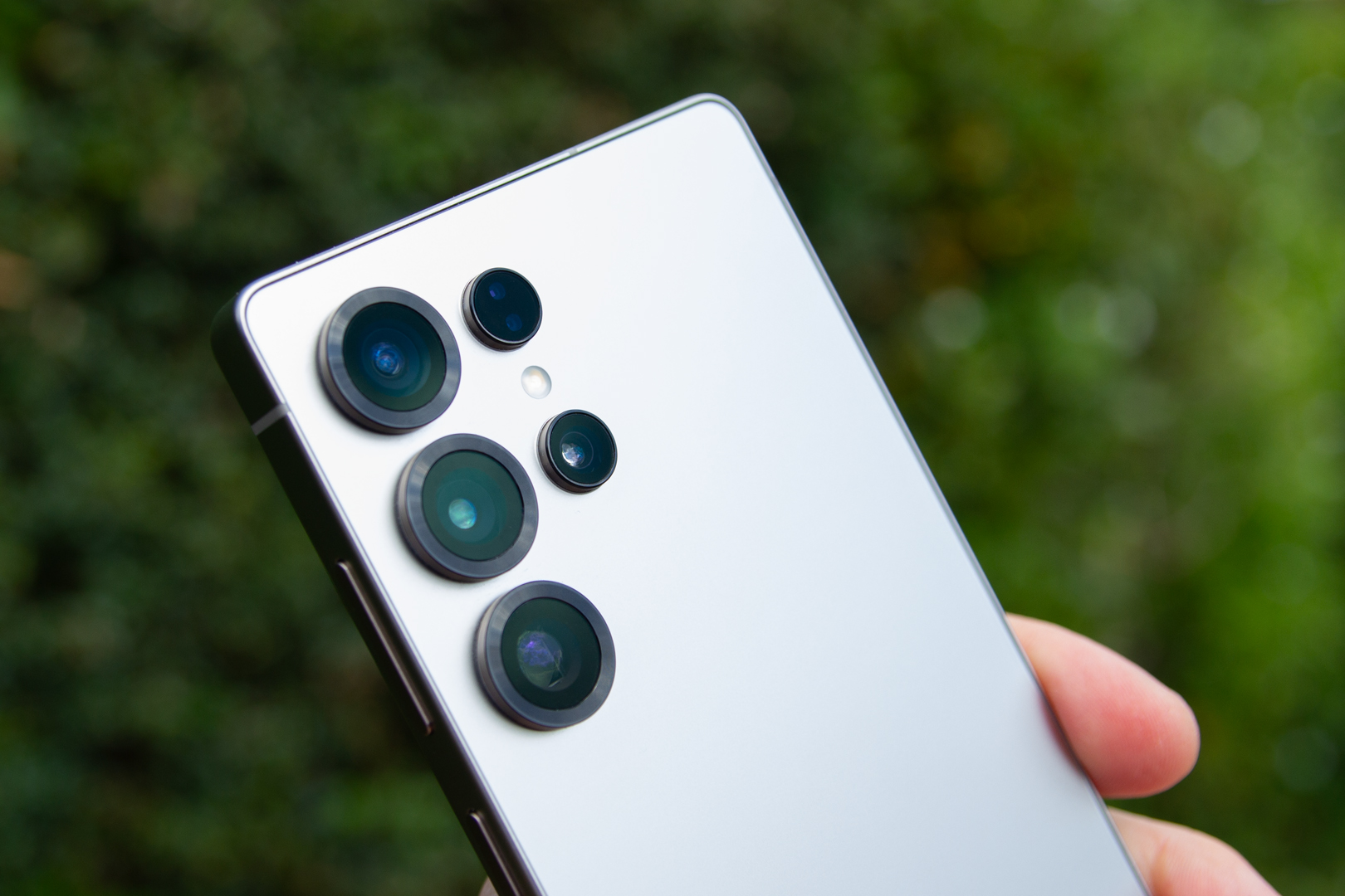 Fan Samsung nhận 'gáo nước lạnh' về Galaxy S26 Ultra