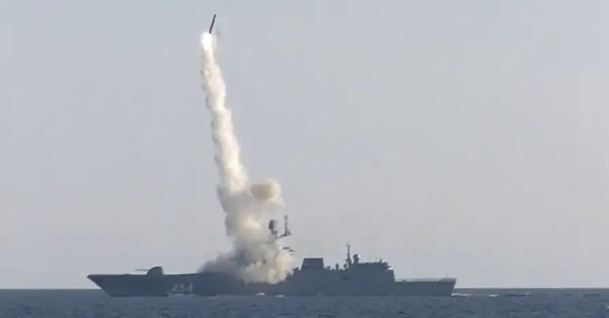 Tên lửa siêu thanh Zircon tốc độ 11.000km/h, tầm bắn 1.000km, đầu đạn 400kg, ‘bất khả chiến bại’