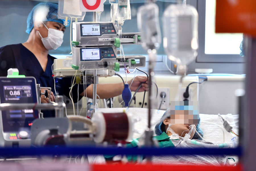 Hai rủi ro khi chữa ung thư ở nước ngoài