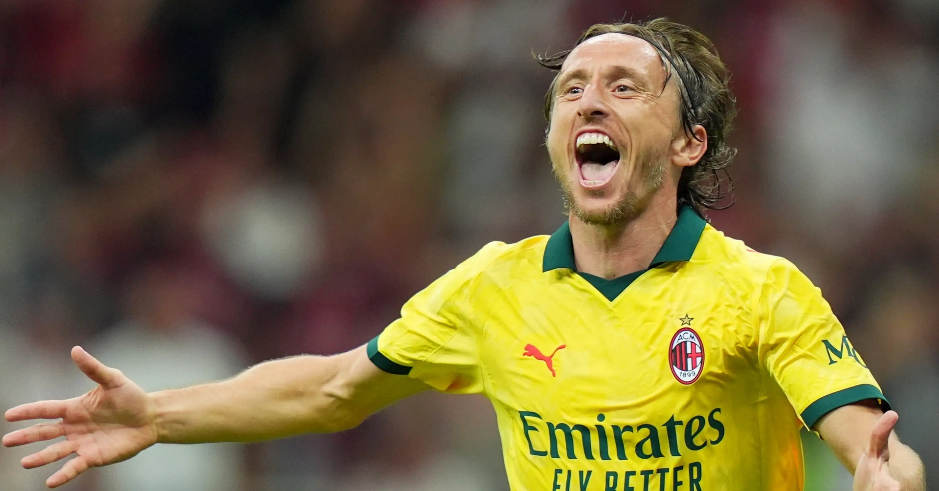 Modric ghi bàn lịch sử, Milan vất vả thắng Bologna