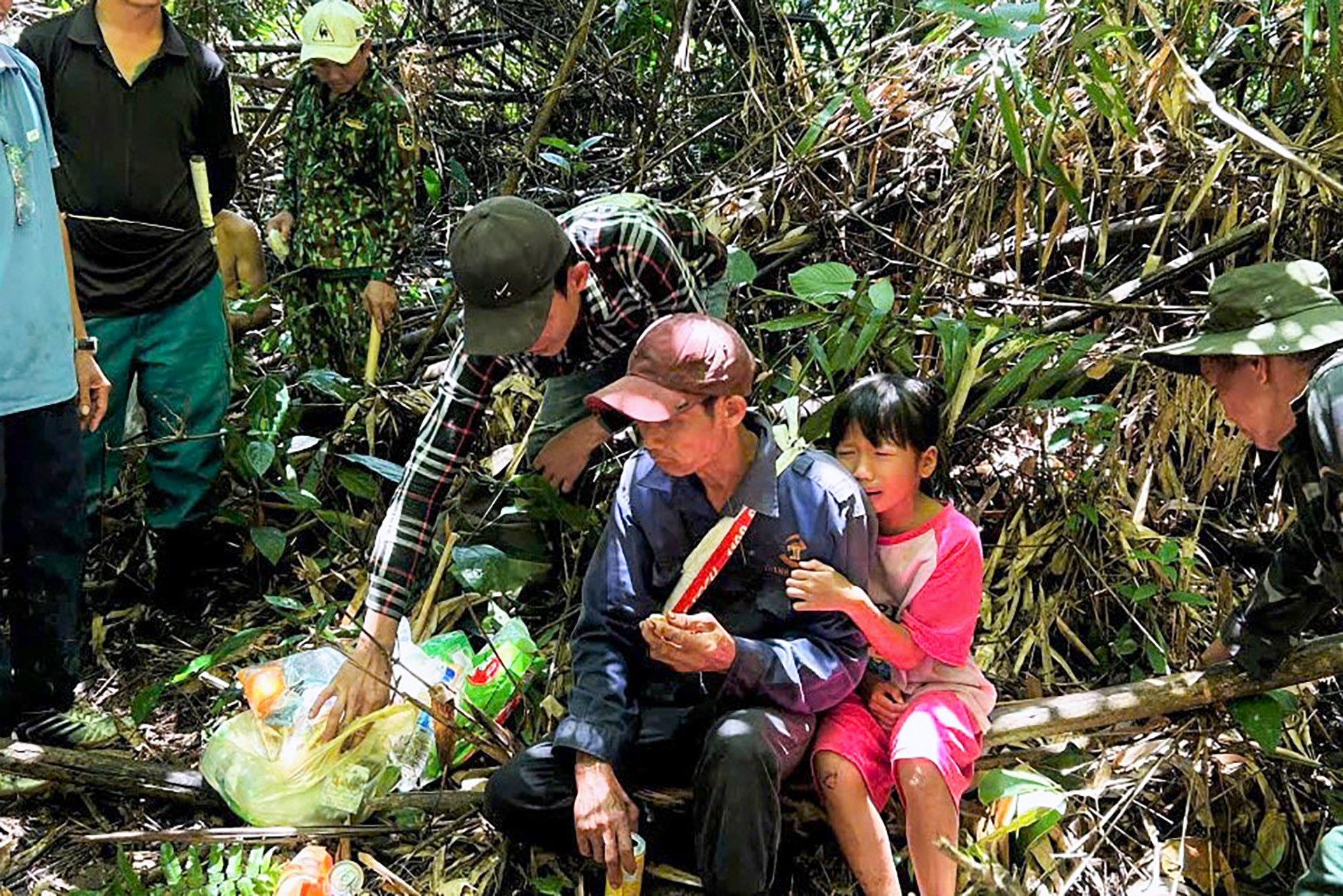 nguoi cha di lac.jpg