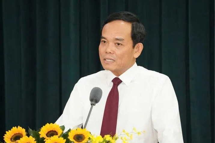 Nhận tin nhắn phản ứng việc học thứ Bảy, Bí thư TPHCM yêu cầu báo cáo rõ