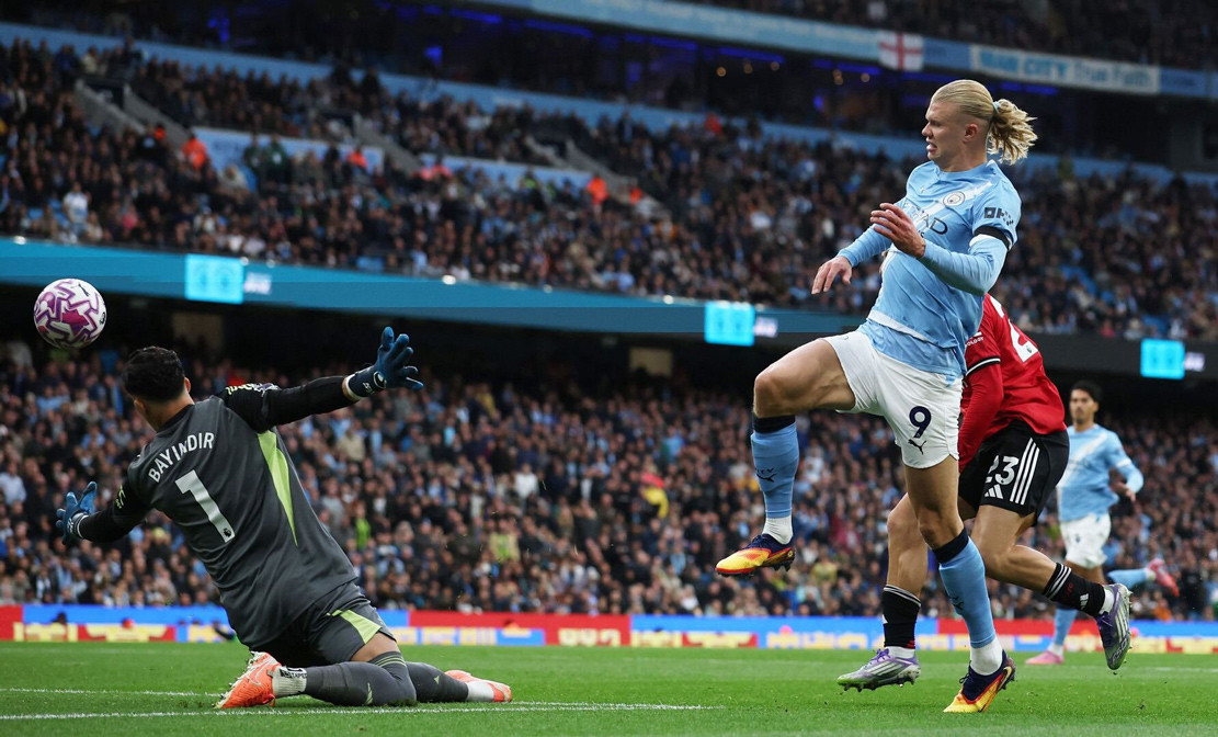 resources_premierleague_pulselive_com 2025 09 14T164443Z_1919334713_UP1EL9E1AIHYF_RTRMADP_3_SOCCER ENGLAND MCI MUN.jpg
