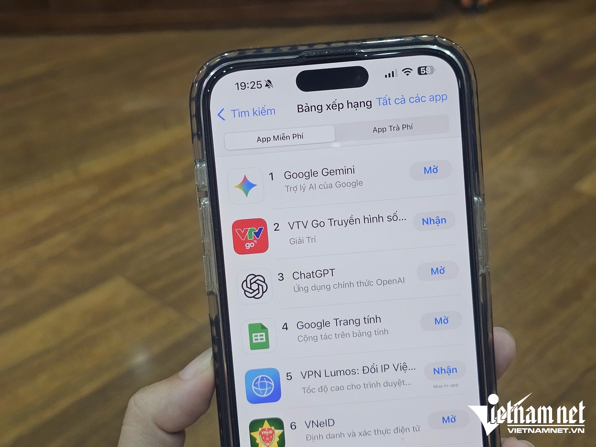 W-google gemini chatbot.jpg
