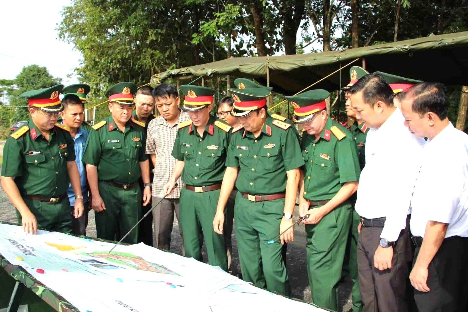 Xây dựng trường liên cấp là biểu tượng của tình đoàn kết quân - dân