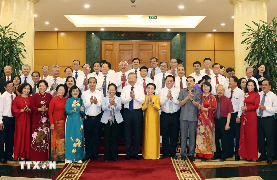1609 tong bi thu khuyen hoc 1.jpg