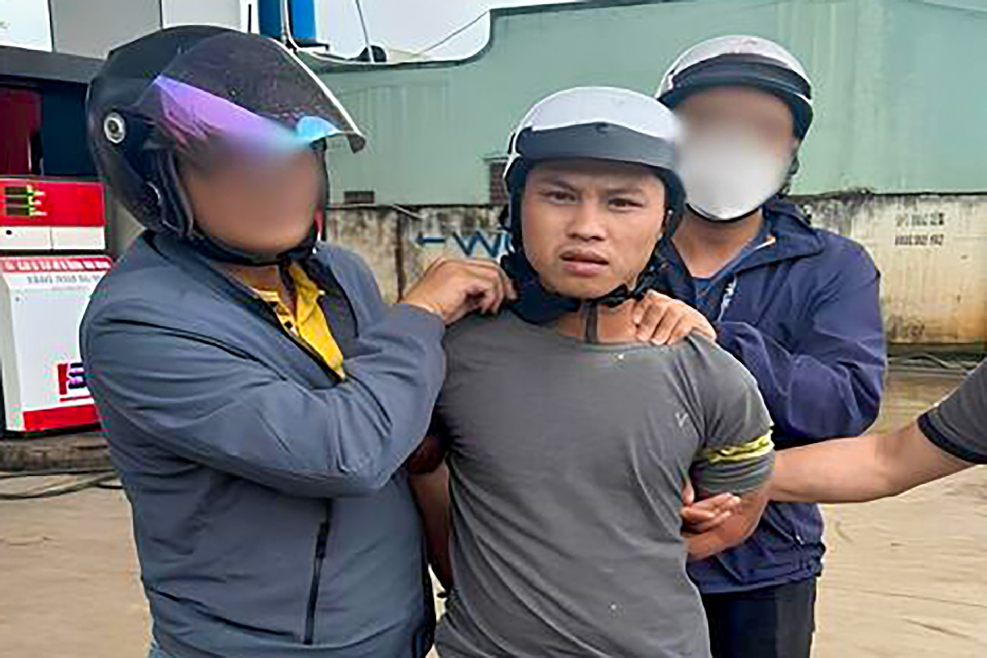 20 giờ truy bắt gã trai xâm hại cô gái trong phòng trọ