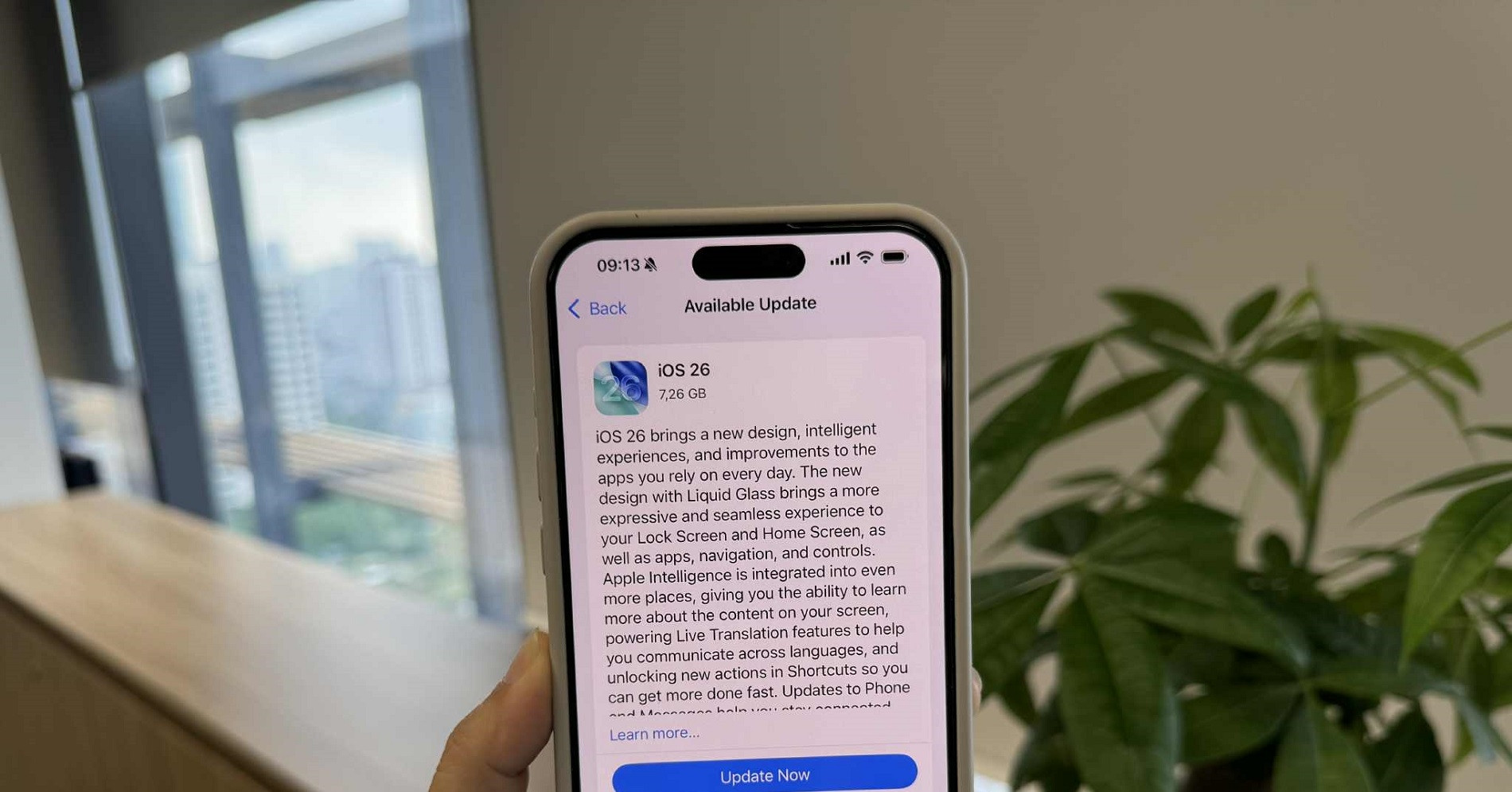 Apple khẳng định iPhone cập nhật iOS 26 hao pin, nóng máy nhanh hơn là ‘bình thường’