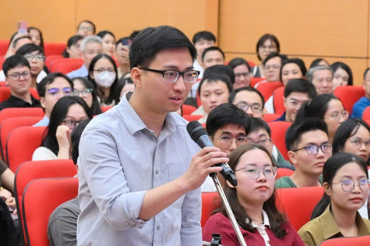 Bộ trưởng Y tế: Sẽ mở rộng chính sách hỗ trợ học phí, học bổng sinh viên y khoa