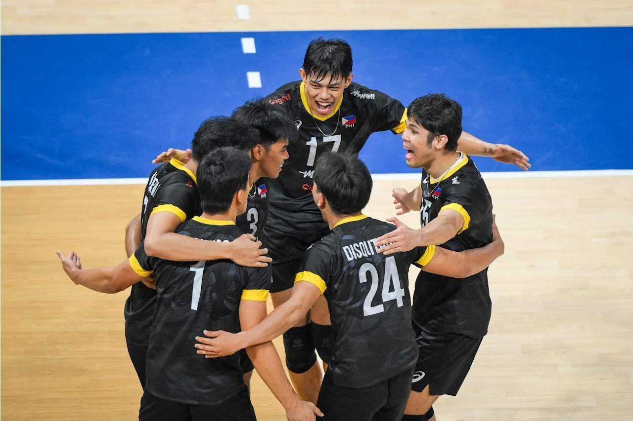 bong chuyen nam philippines.jpg