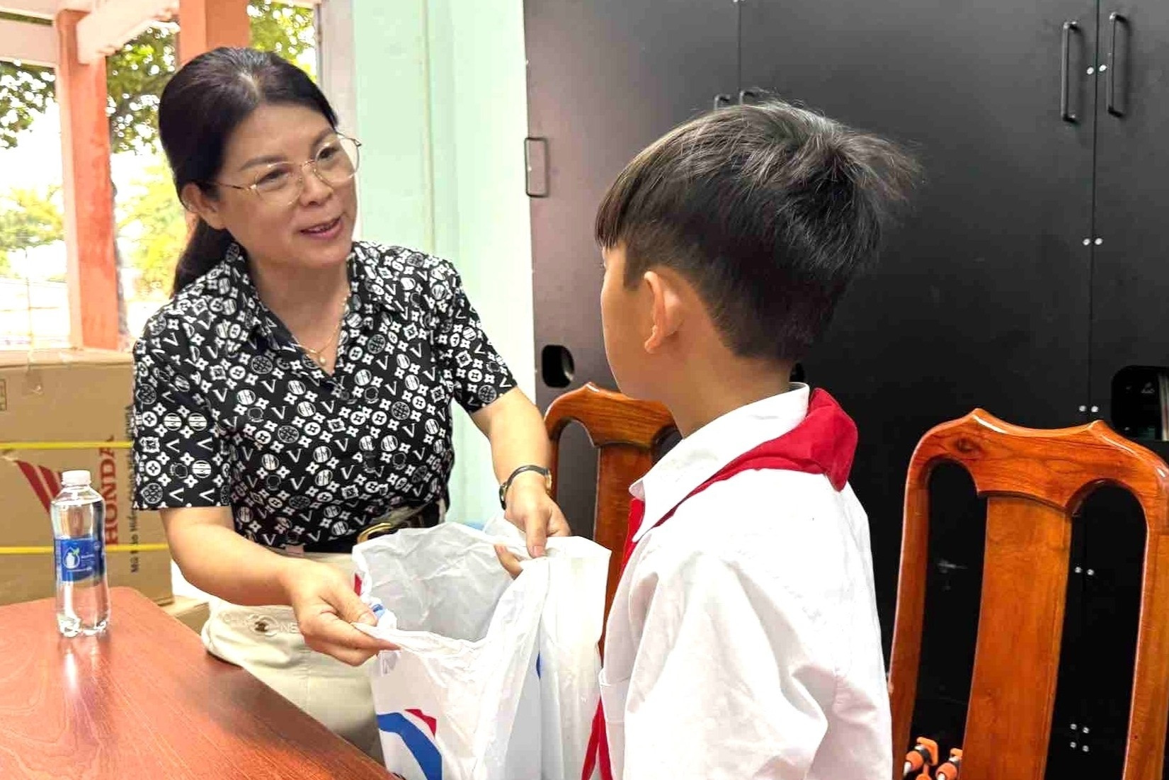 Cậu bé người Ê Đê cứu bạn thoát khỏi vụ thảm án ở Đắk Lắk và ước mơ học sửa ô tô