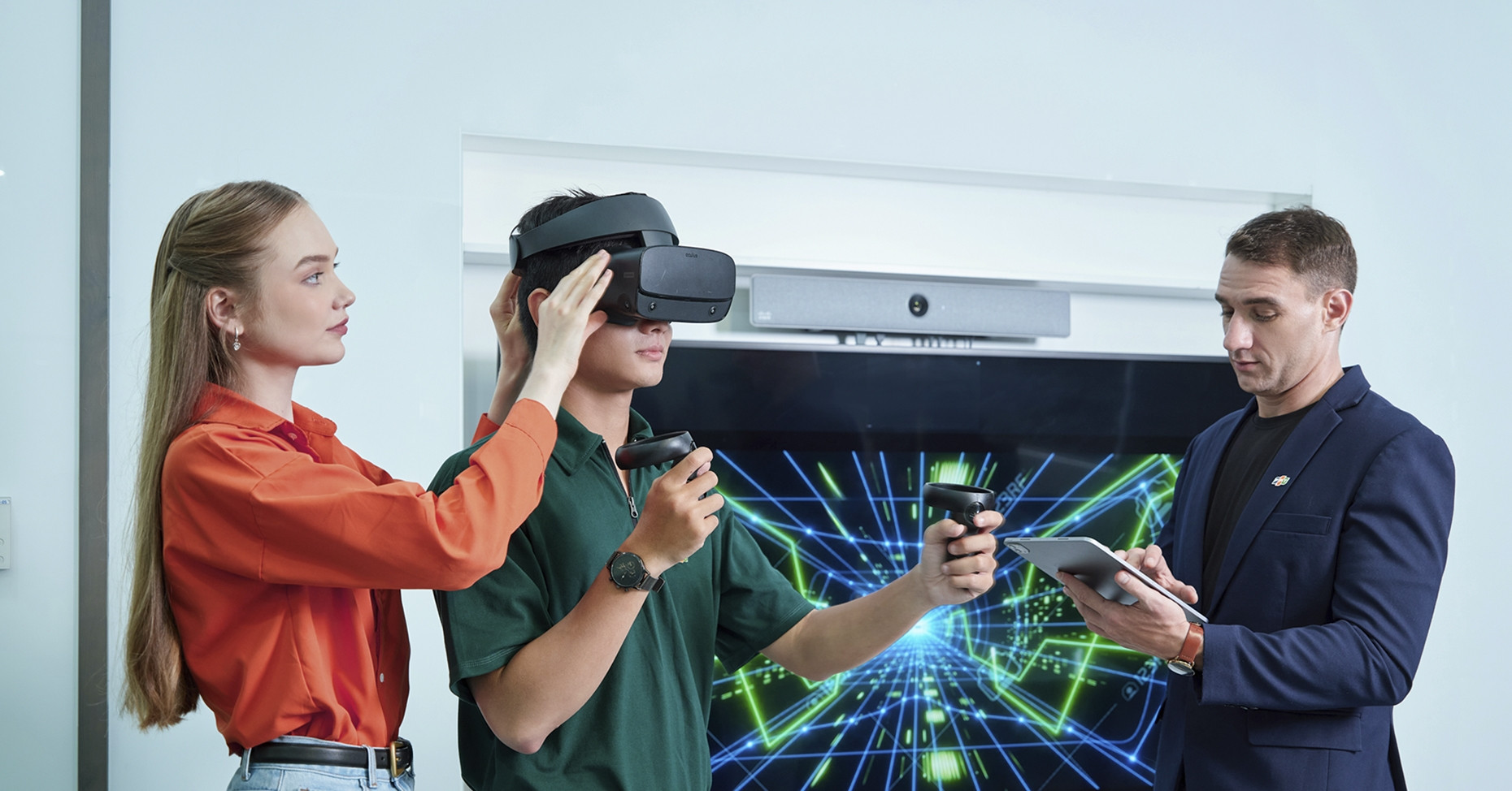 FPT ký hợp đồng kỷ lục 256 triệu USD với tập đoàn năng lượng hàng đầu châu Á