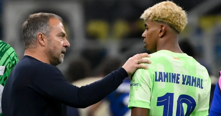 Hansi Flick phạt Raphinha, nghiêm khắc cảnh báo Lamine Yamal