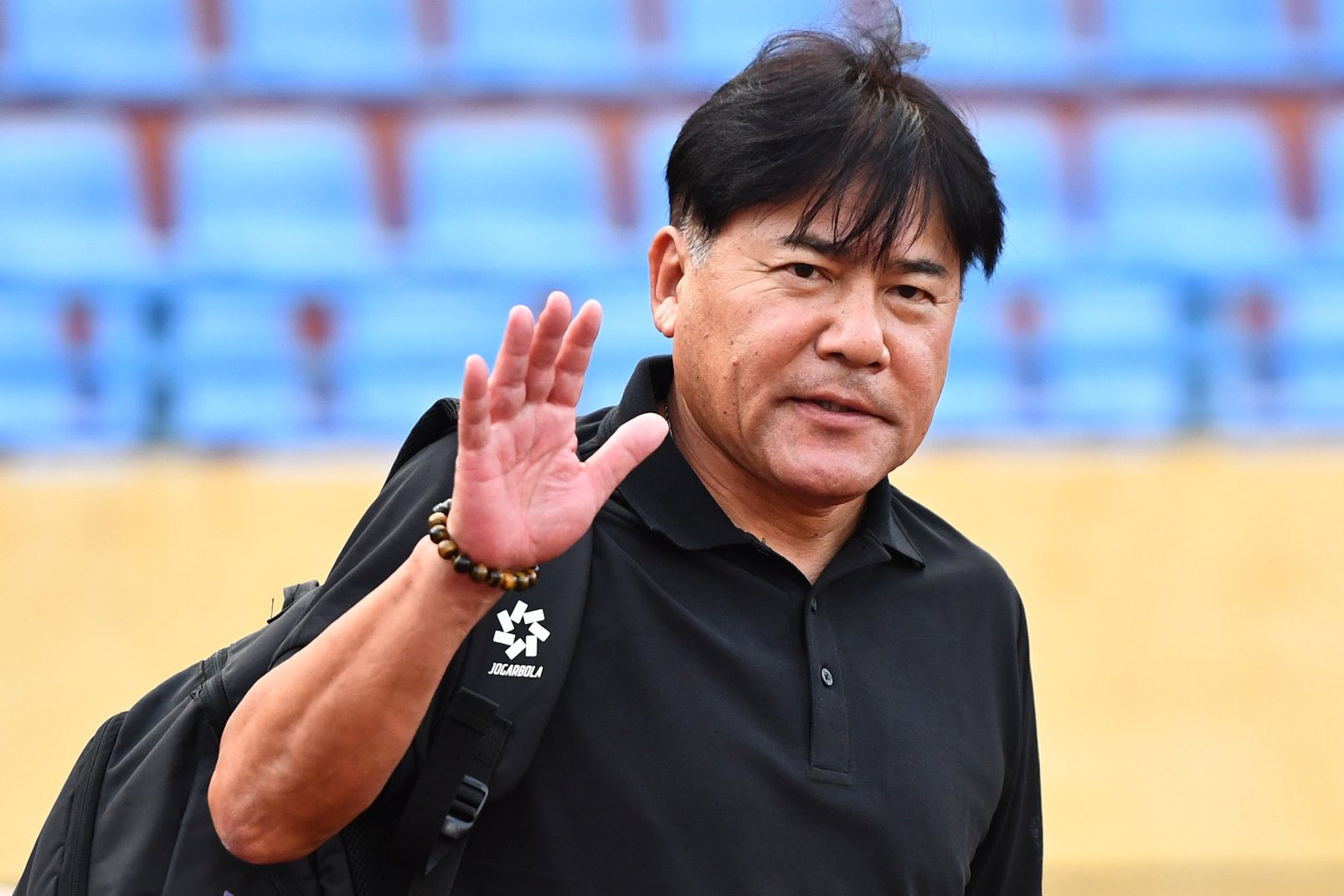 HLV Nhật Bản rời 'ghế nóng' Hà Nội FC