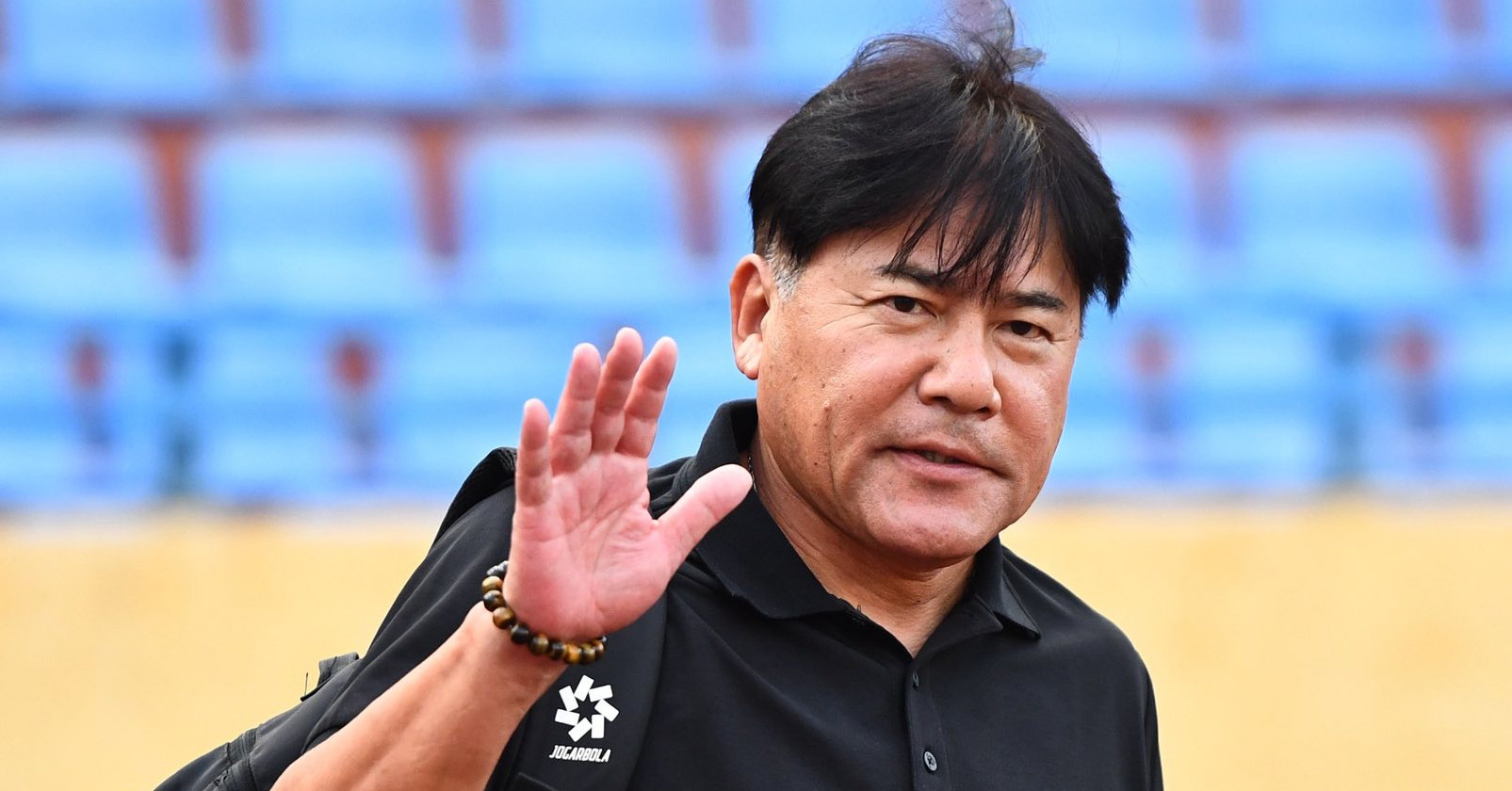 HLV Nhật Bản rời &amp;apos;ghế nóng&amp;apos; Hà Nội FC