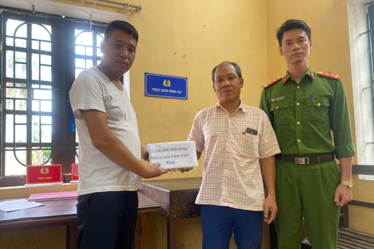 Người đàn ông bất ngờ nhận được hơn 1 tỷ đồng từ tài khoản lạ