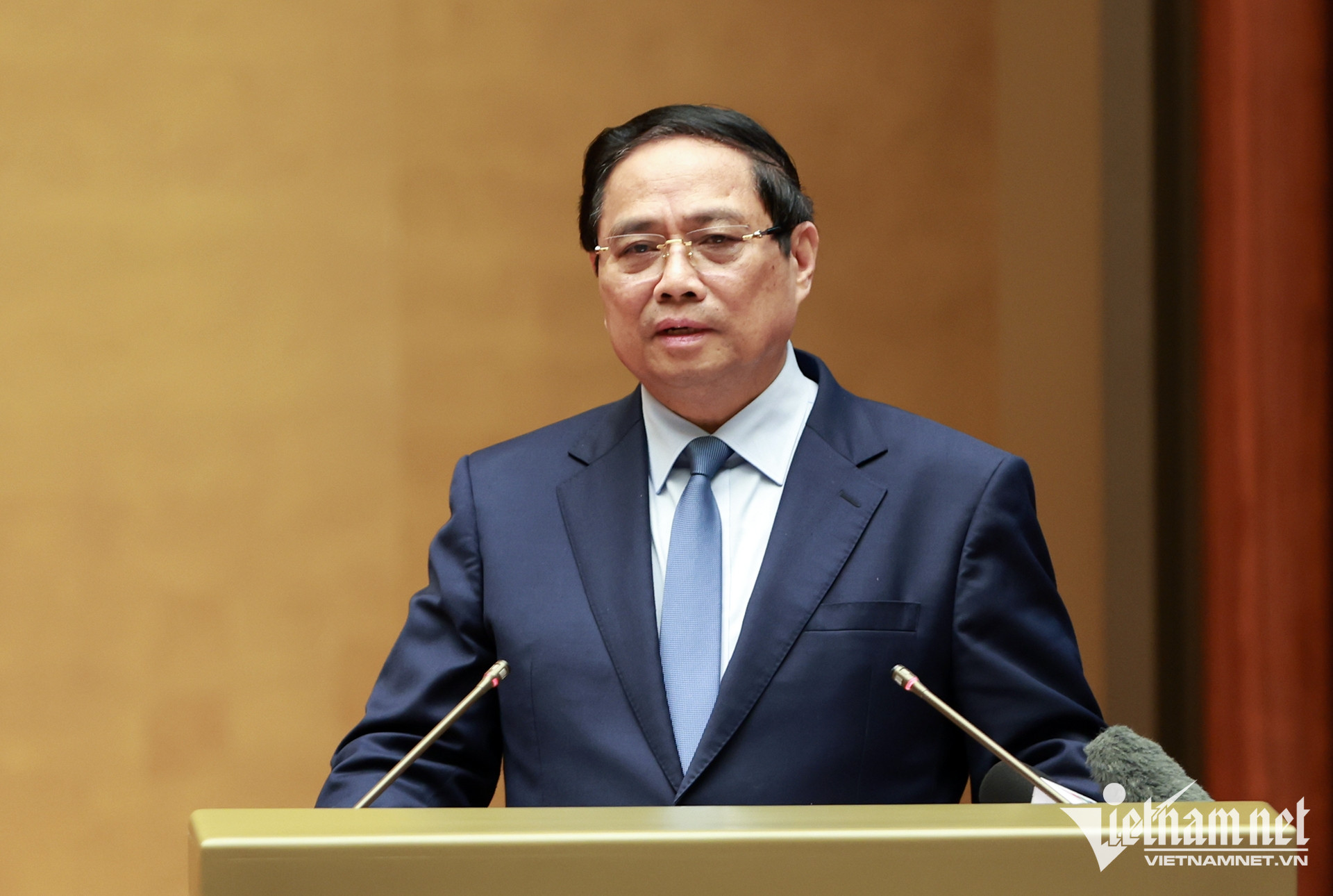 W-Pham Minh Chinh _9792.jpg