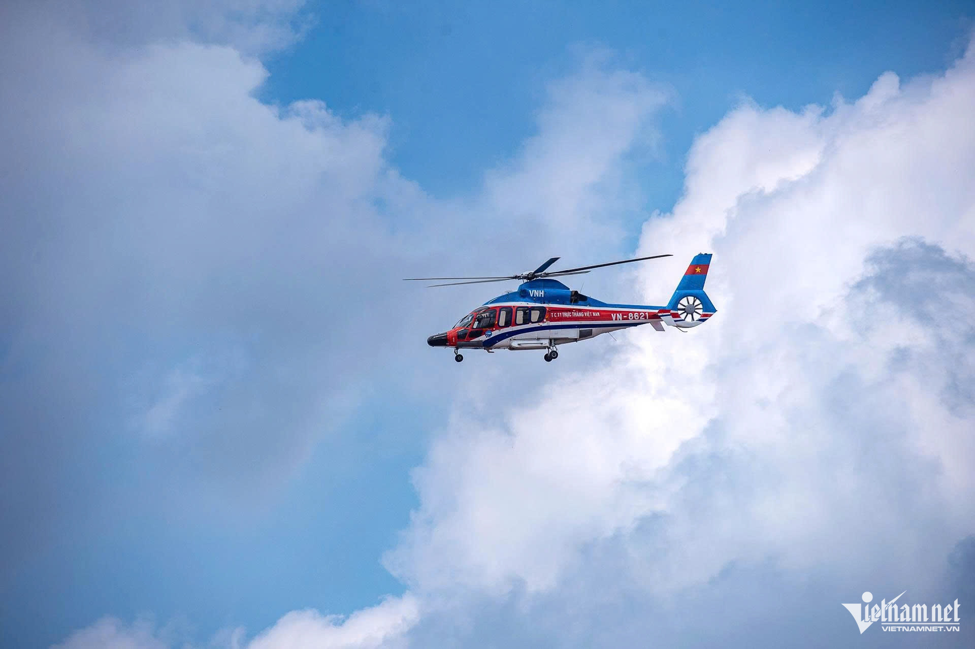 W-trien lam may bay (6).jpg