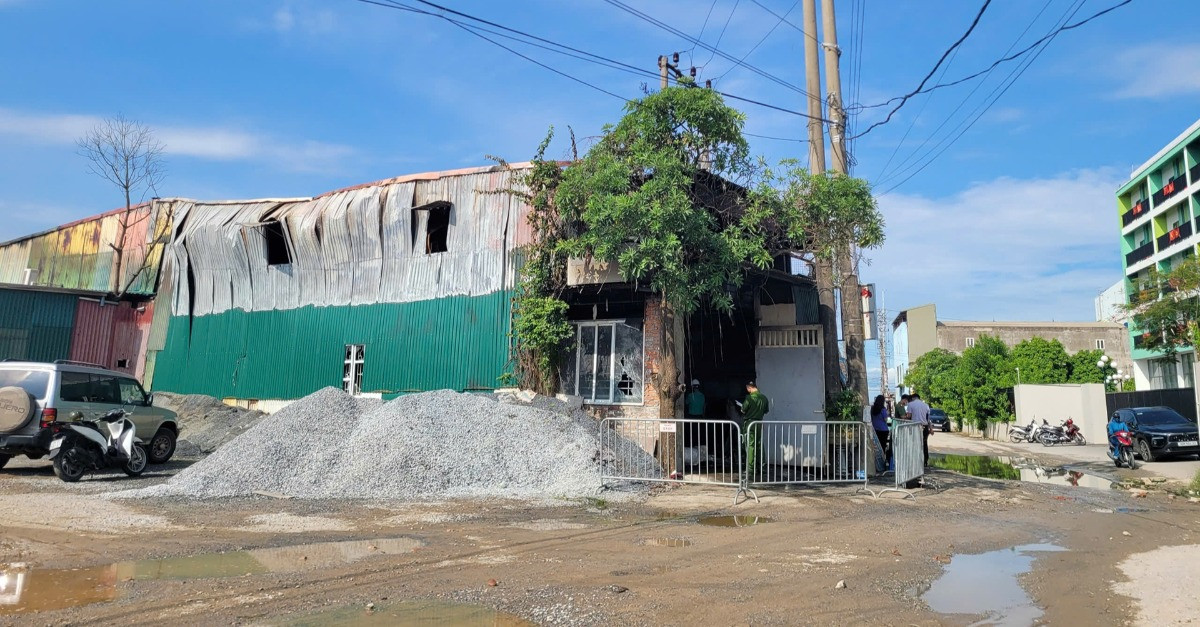 Vụ cháy khiến 4 người một nhà tử vong ở Hà Nội: Nhân chứng nghe thấy nhiều tiếng nổ