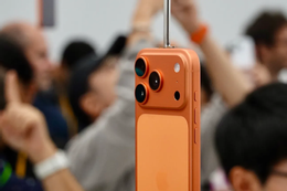 Chênh 8 triệu đồng, iPhone 17 Pro có ‘ăn đứt’ iPhone 17?