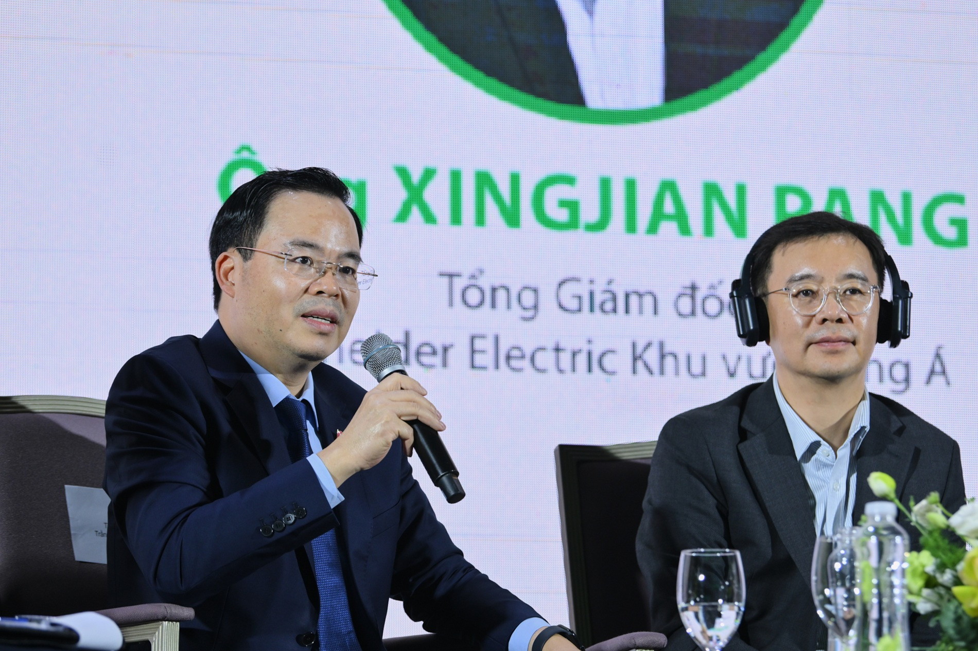 Hình 2 Ông Trần Văn Khải Phó Chủ nhiệm Uỷ ban Khoa học, Công nghệ và môi trường của Quốc hội.jpg