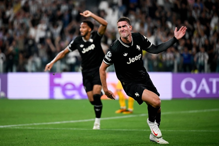 Juventus và Dortmund cưa điểm sau màn rượt đuổi 'tuyệt đối điện ảnh'