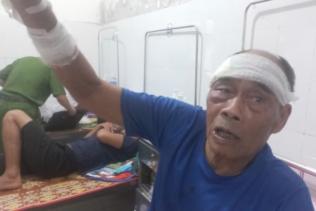 Lời kể nhân chứng hé lộ phút kinh hoàng xe tải lao vào chợ, 3 người tử vong