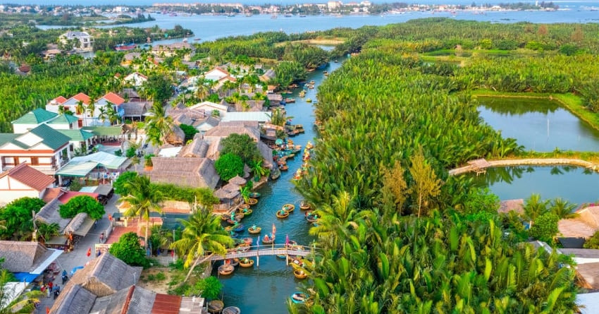 Ngôi làng ở Đà Nẵng lọt top 50 làng đẹp nhất thế giới 2025