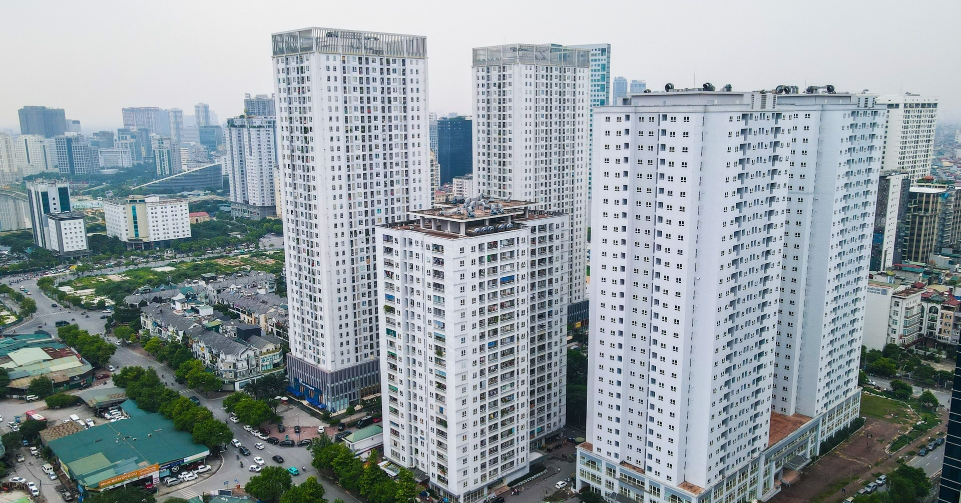 "Ôm" tiền tỷ, cha mẹ chật vật mua nhà Hà Nội cho con học đại học