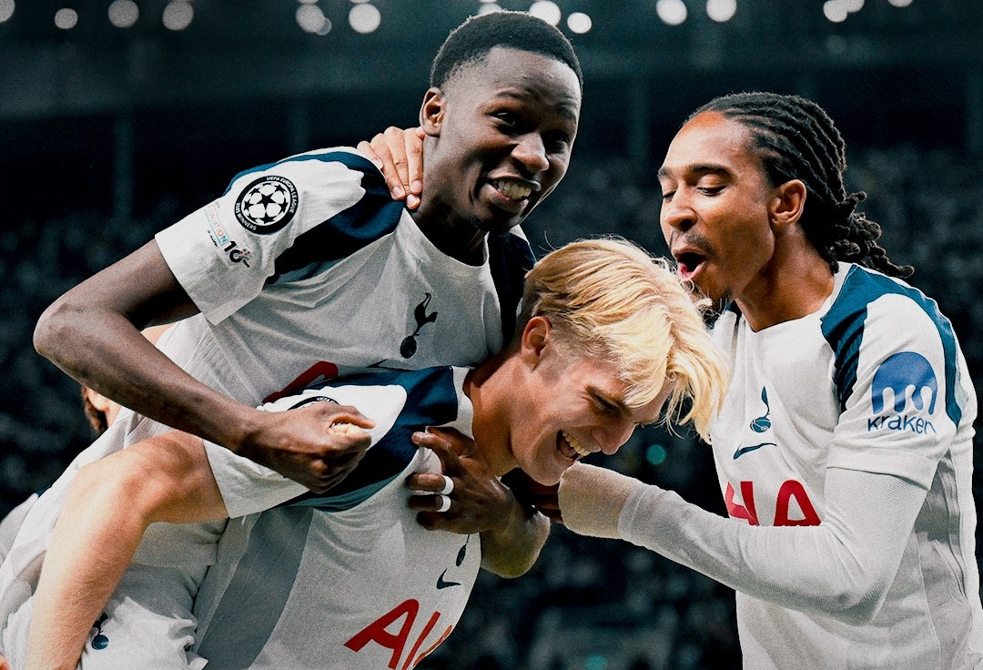 Tottenham thắng may trận mở màn Champions League