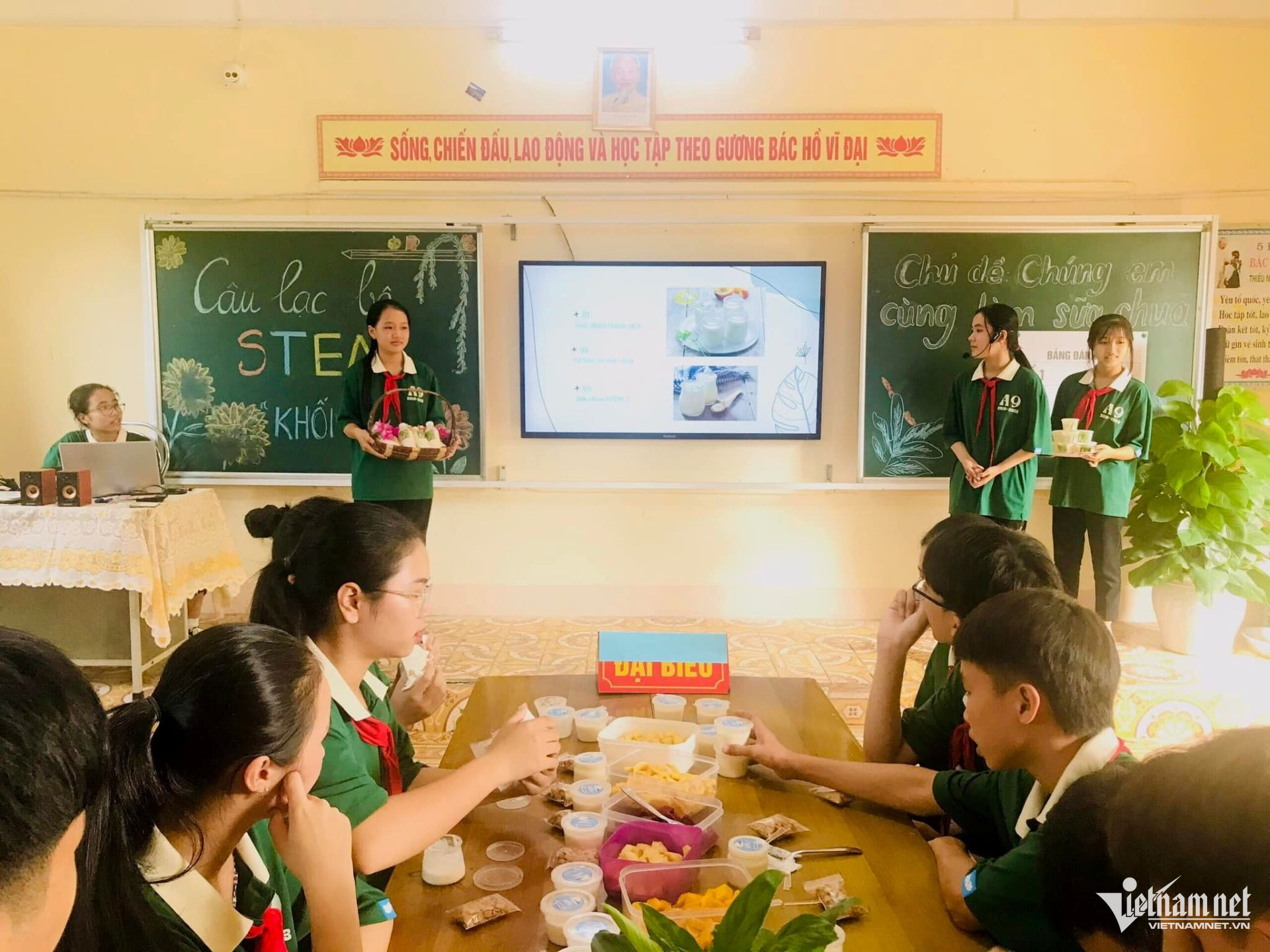 W-asean học bổng Anh.jpg