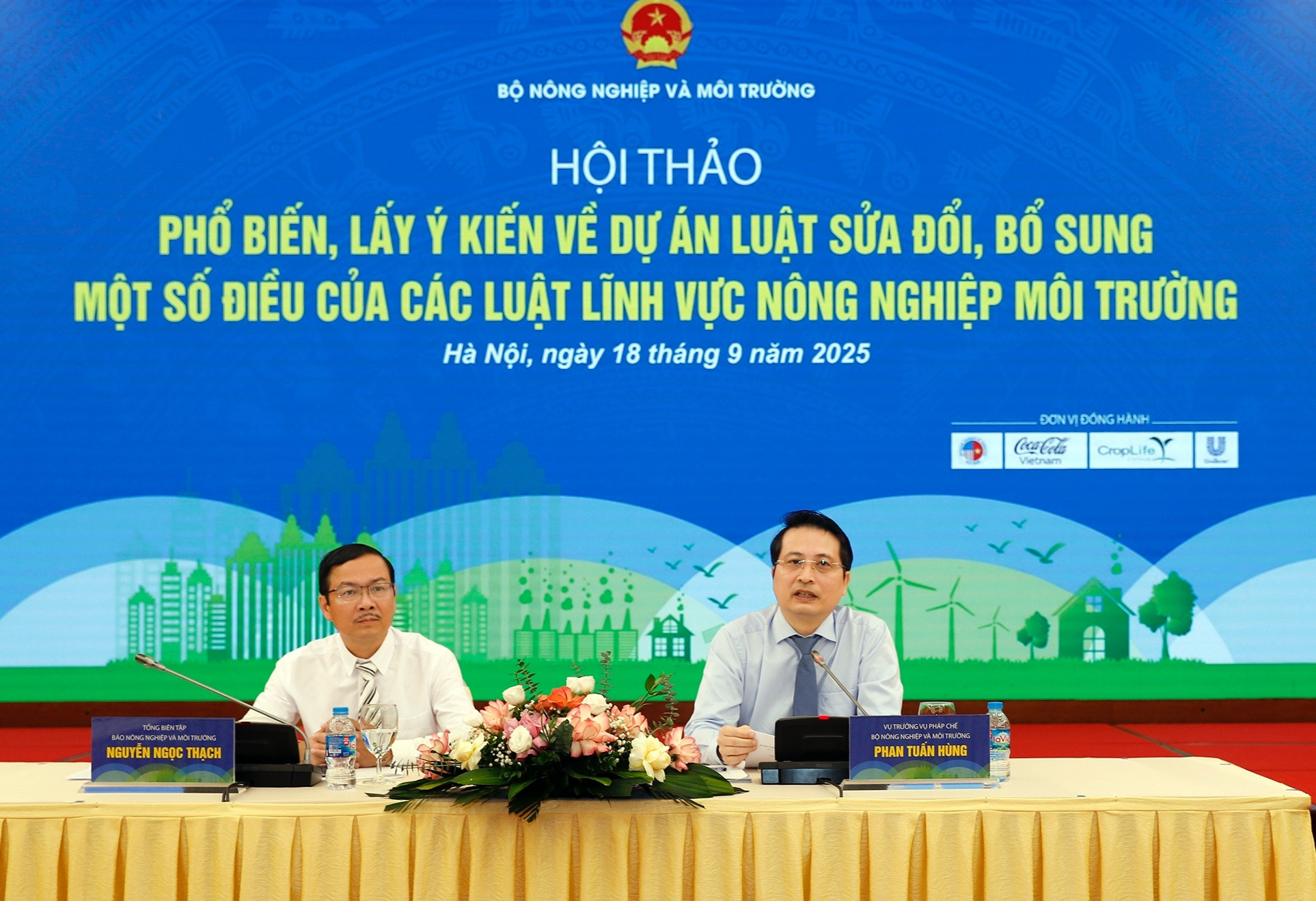 BaoNNMT_20250918_Báo TC Hội thảo sửa Luật_4.jpg