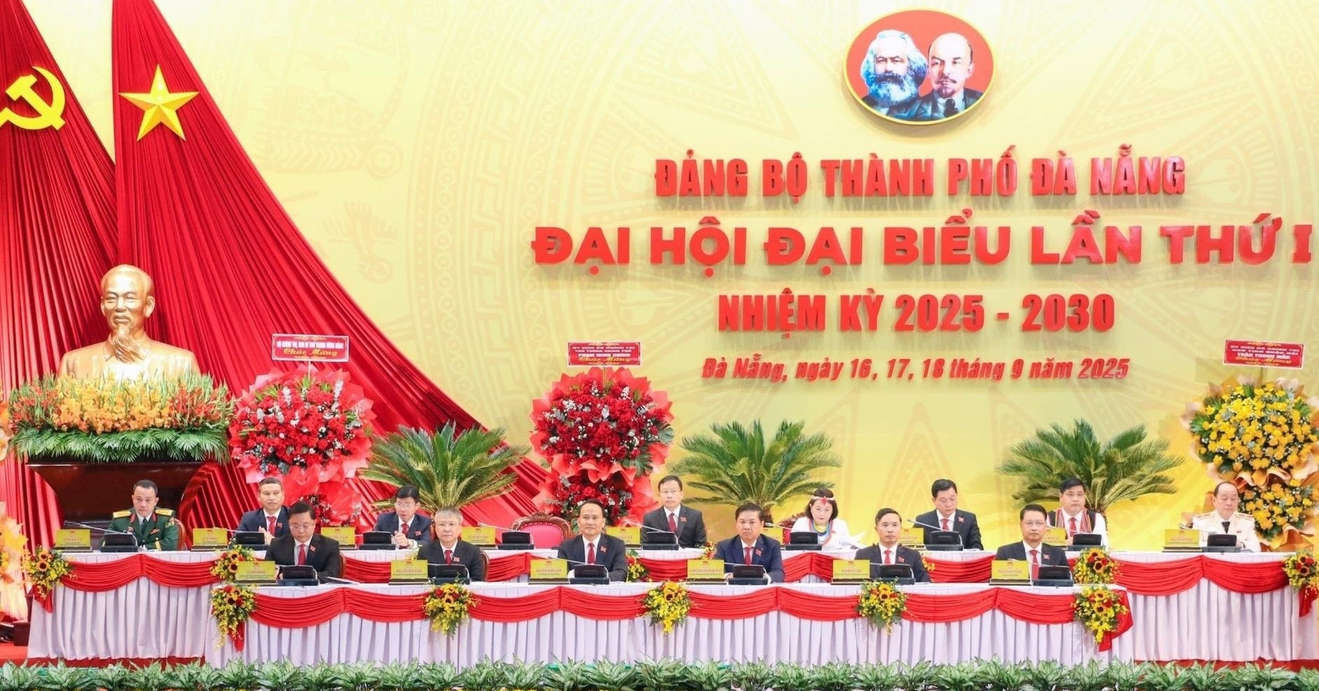 Đại hội Đảng bộ Đà Nẵng công bố nhân sự chủ chốt, để trống một phó bí thư