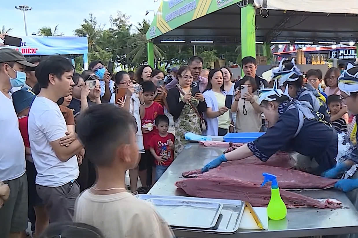 Khai mạc Lễ hội ẩm thực và Ngày hội văn hóa cà phê, cồng chiêng Gia Lai