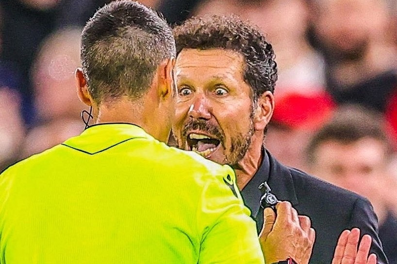 Liverpool thắng điên rồ Atletico, Van Dijk khiến Simeone ăn thua đủ